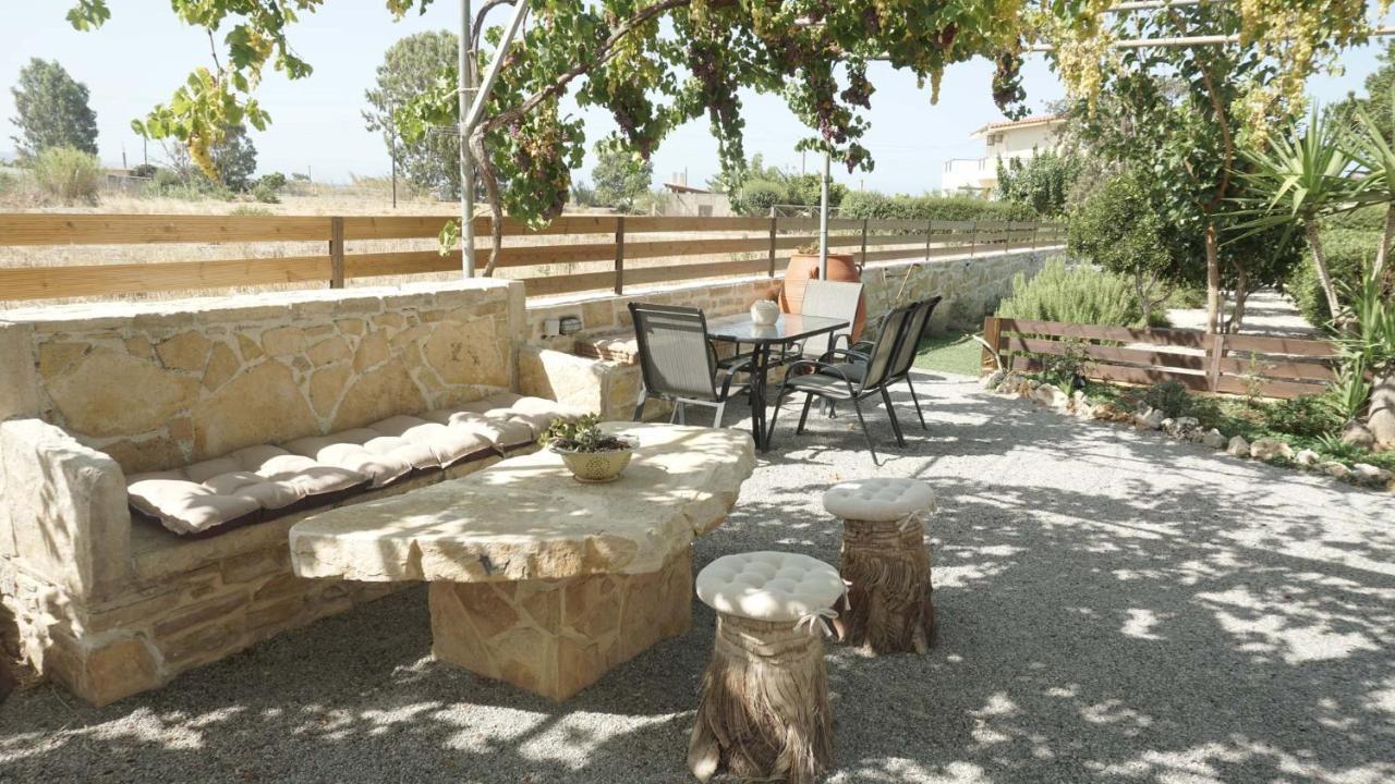 Studio Panagiota - Oasis Holiday Houses Kokkinos Pirgos Exterior foto